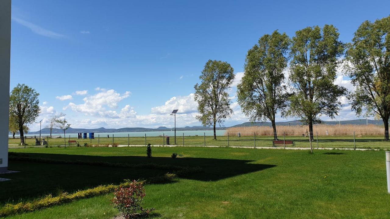 Lelle Resort B20 Balatonlelle Exteriér fotografie