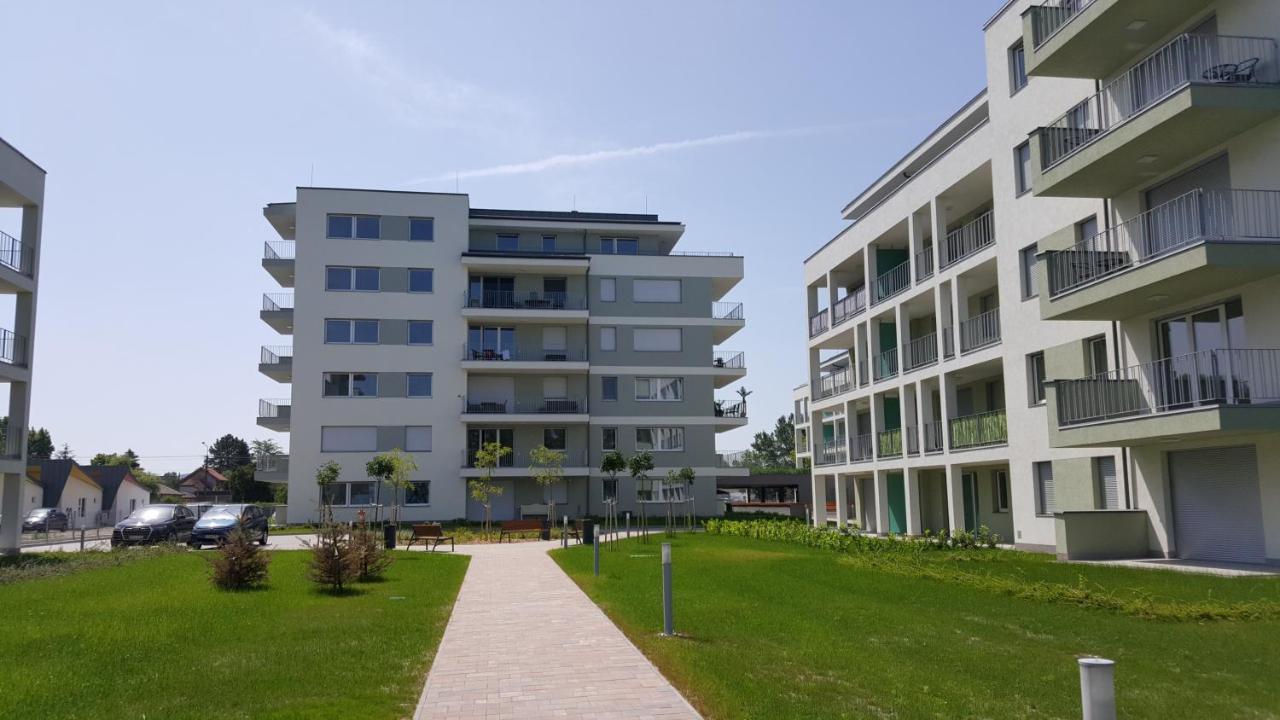 Lelle Resort B20 Balatonlelle Exteriér fotografie