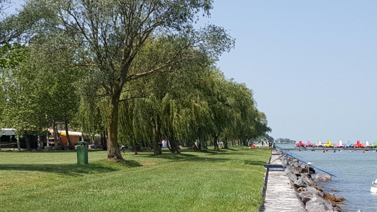 Lelle Resort B20 Balatonlelle Exteriér fotografie